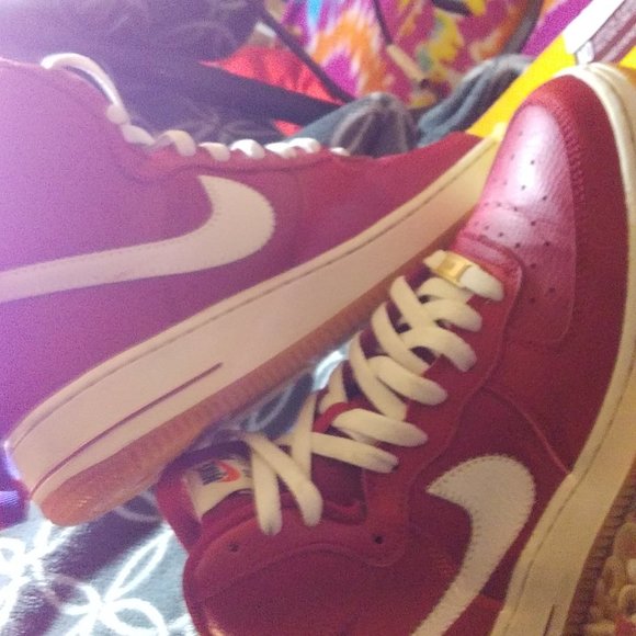 High-Top Nike Air Force 1 '07 "Gym Red"